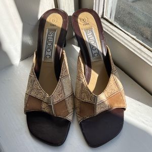 Vintage Brown Color-Block Mules